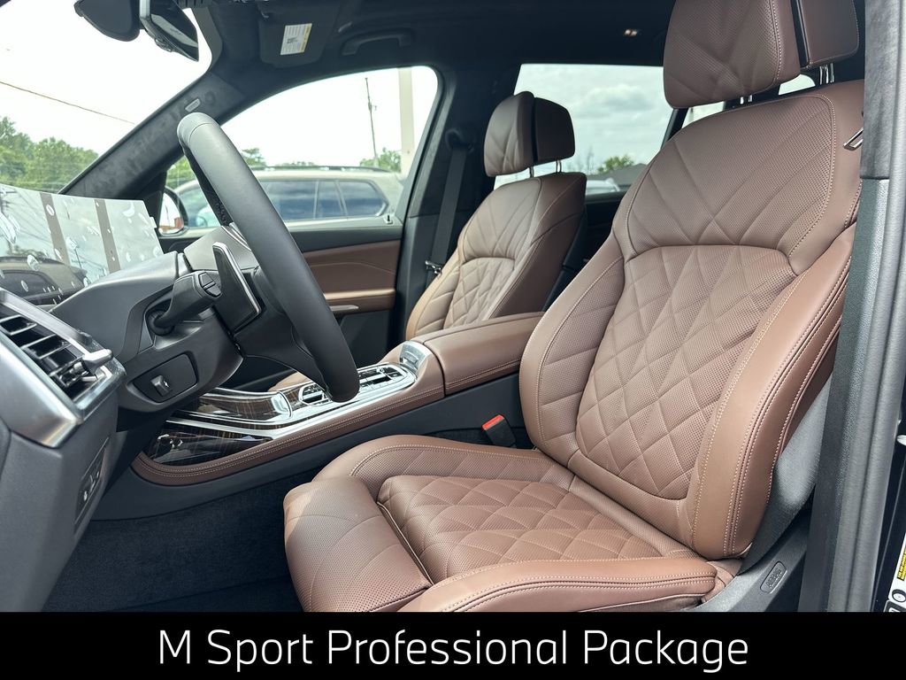 Certified 2026 BMW X7 xDrive40i w/ M Sport Package image 15