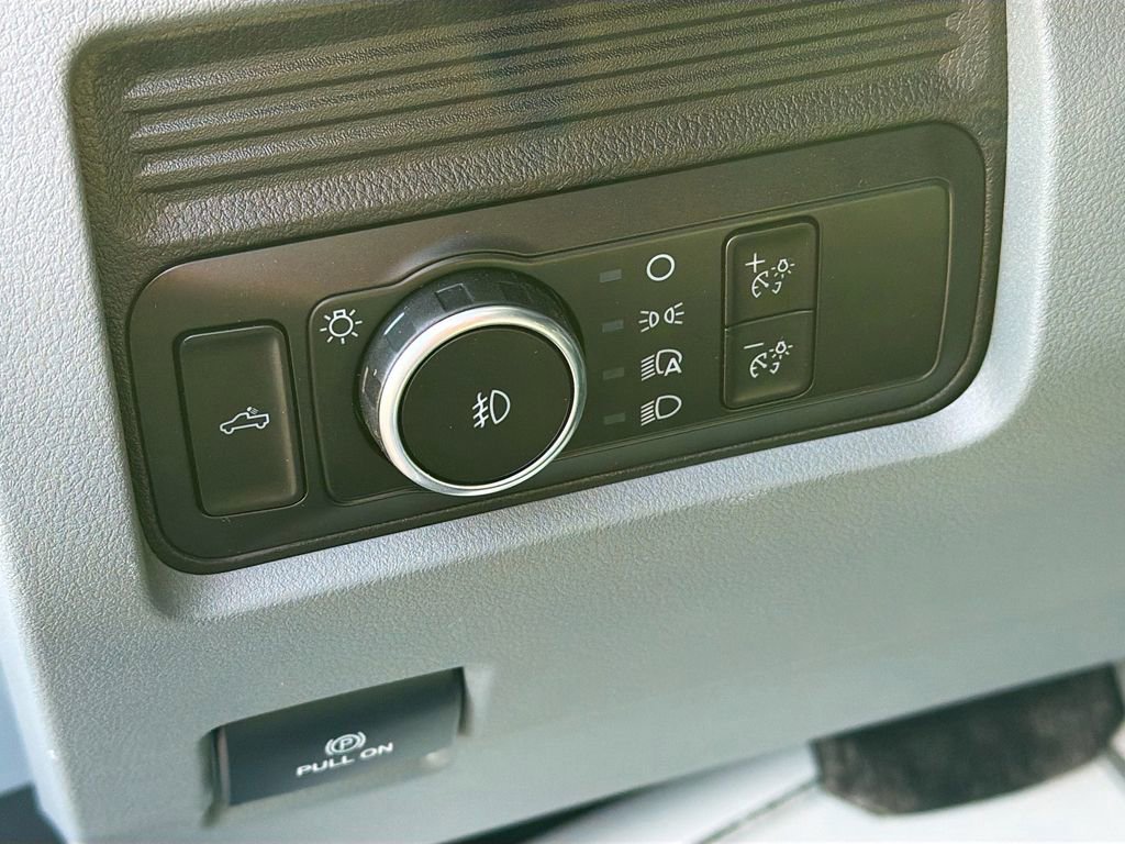 New 2026 Ford F550 4x4 Crew Cab image 24