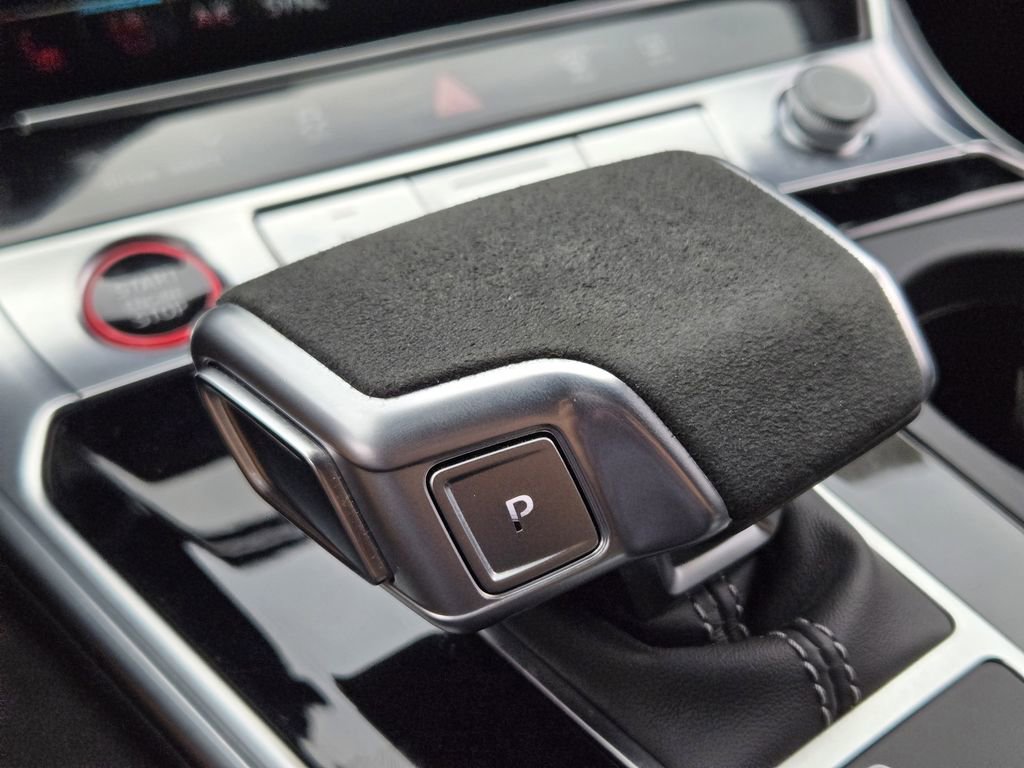 Used 2025 Audi RS 6 performance AWD/4WD image 25