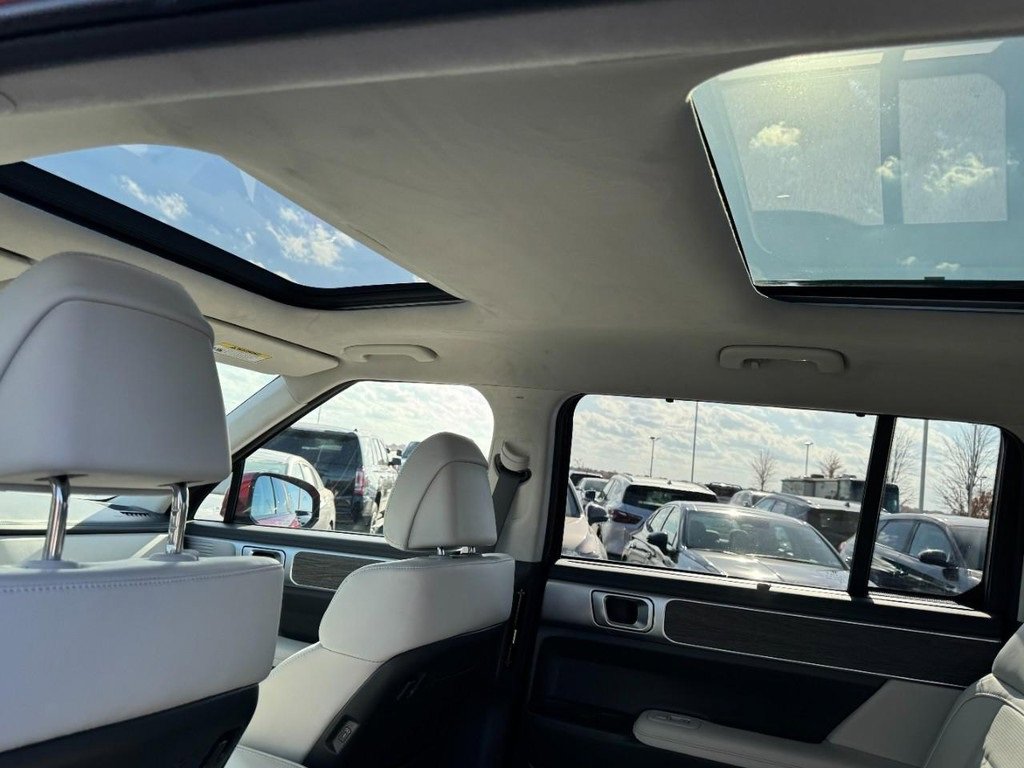 Used 2024 Hyundai Santa Fe Calligraphy image 11