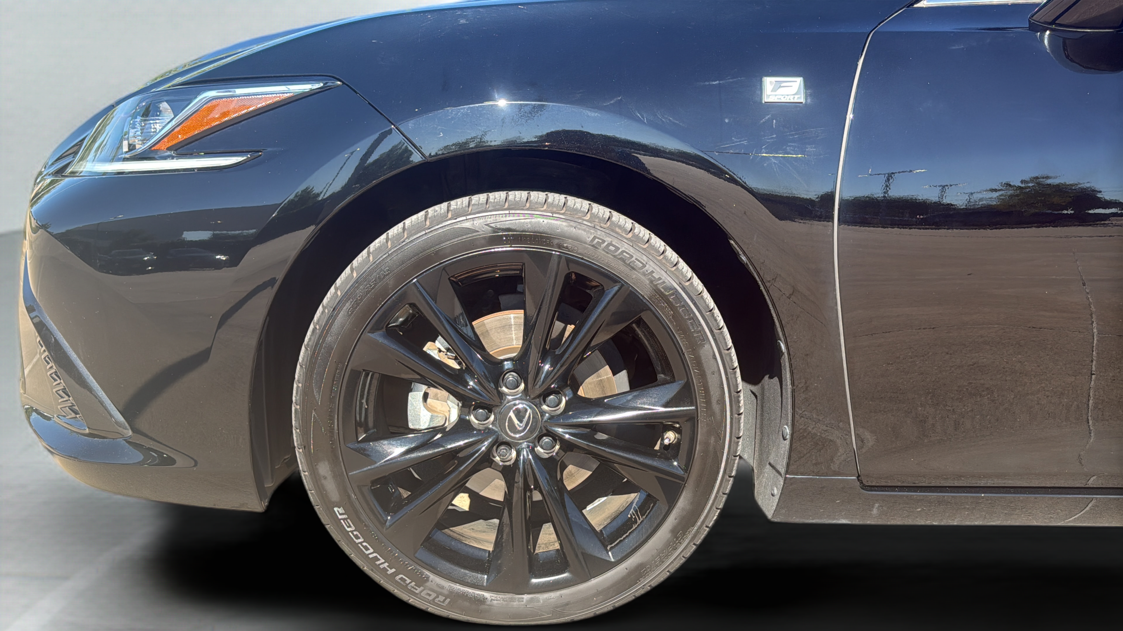Certified 2024 Lexus ES 350 F Sport w/ Accessory Package (Z2) FWD image 30