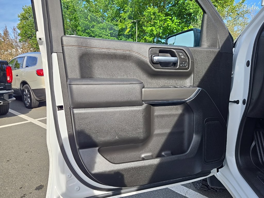 Used 2021 GMC Sierra 1500 AT4 AWD/4WD image 13