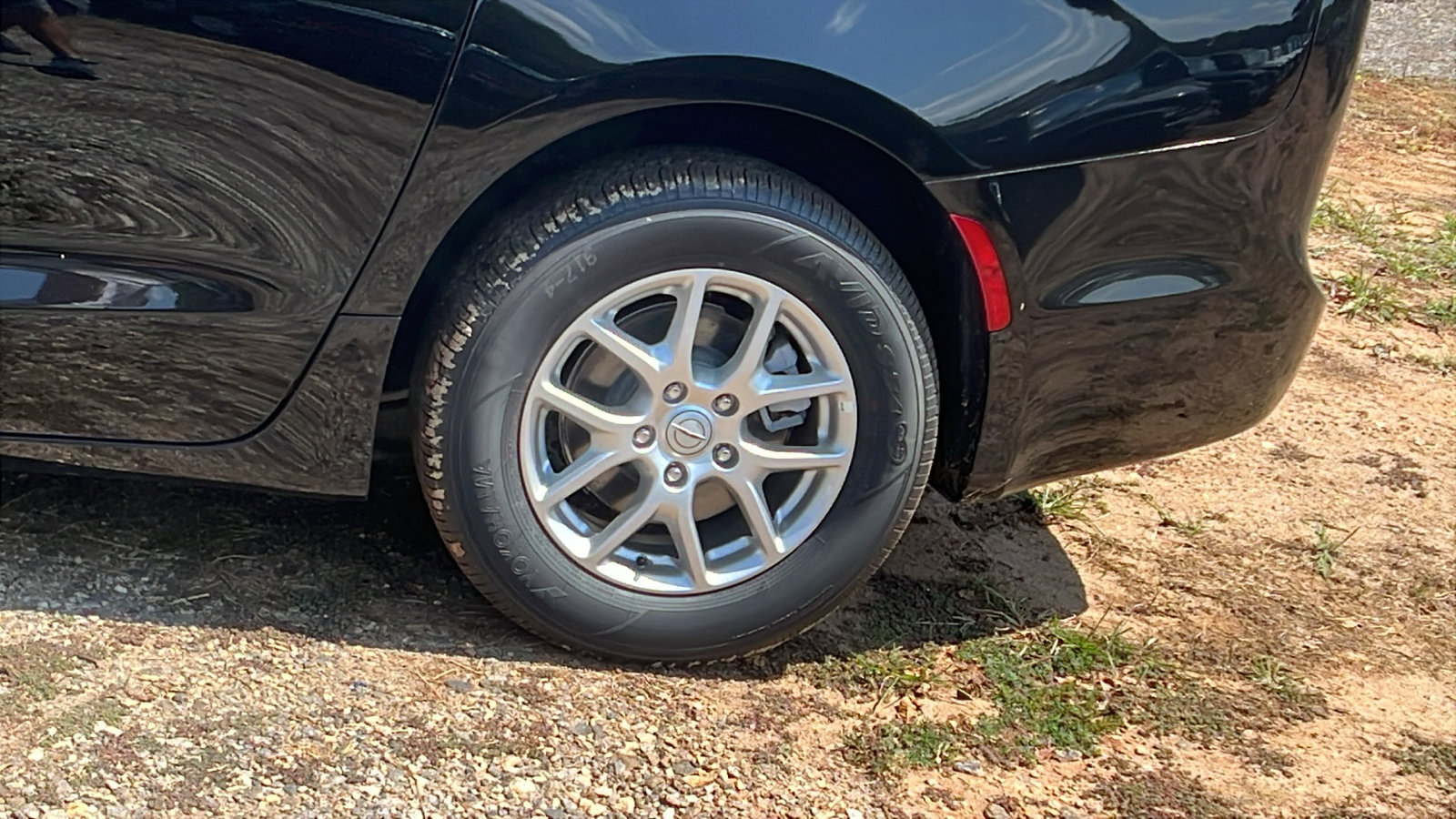 New 2026 Chrysler Voyager LX image 12