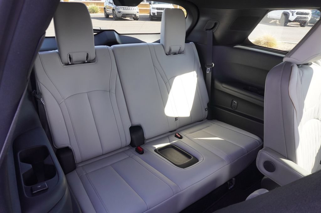 Used 2026 INFINITI QX60 Autograph w/ Dark Cargo Package AWD/4WD image 10