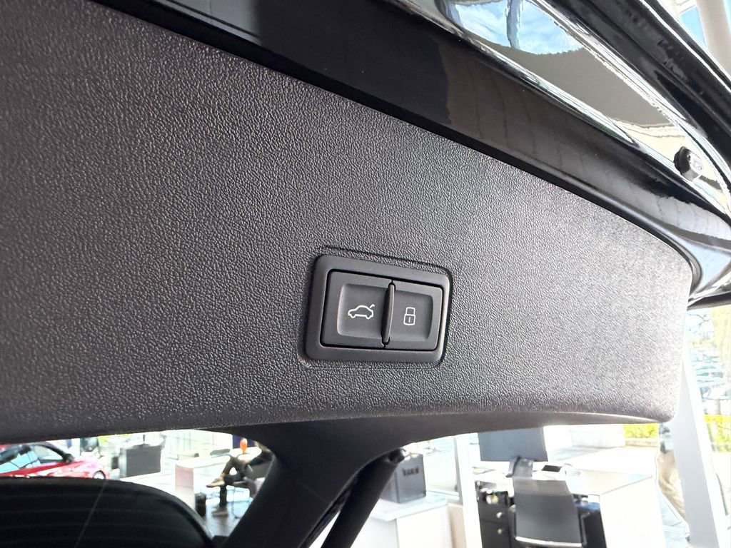 New 2026 Audi Q3 quattro 2.0T AWD/4WD image 31