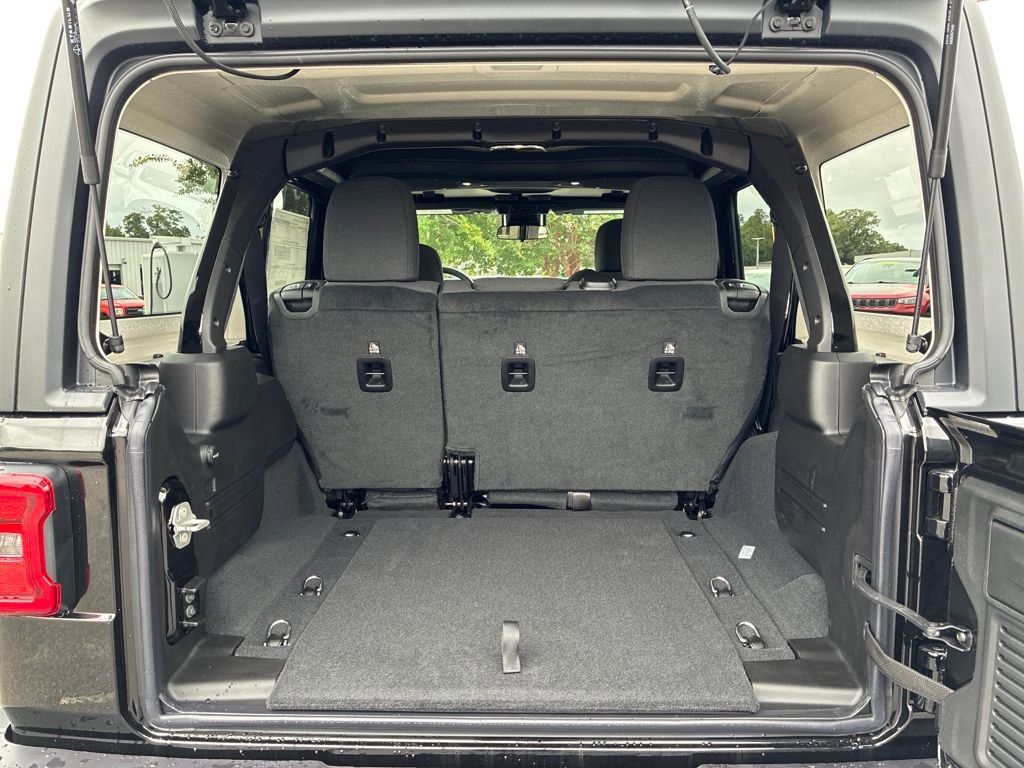 New 2025 Jeep Wrangler Unlimited Rubicon image 22