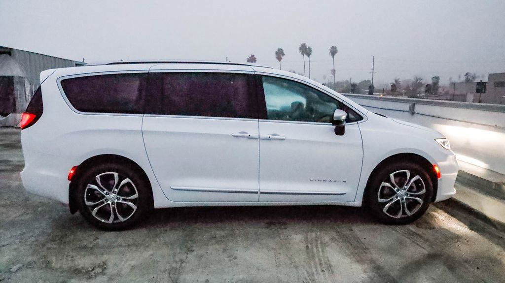 New 2026 Chrysler Pacifica Pinnacle w/ Trailer Tow Group image 13