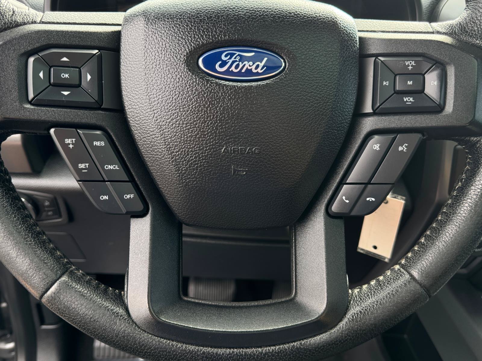 Used 2016 Ford F150 XLT w/ Equipment Group 302A Luxury AWD/4WD image 19