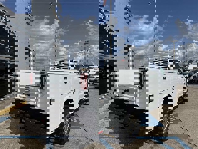 New 2026 Ford F350 XL w/ XL Chrome Package image 7