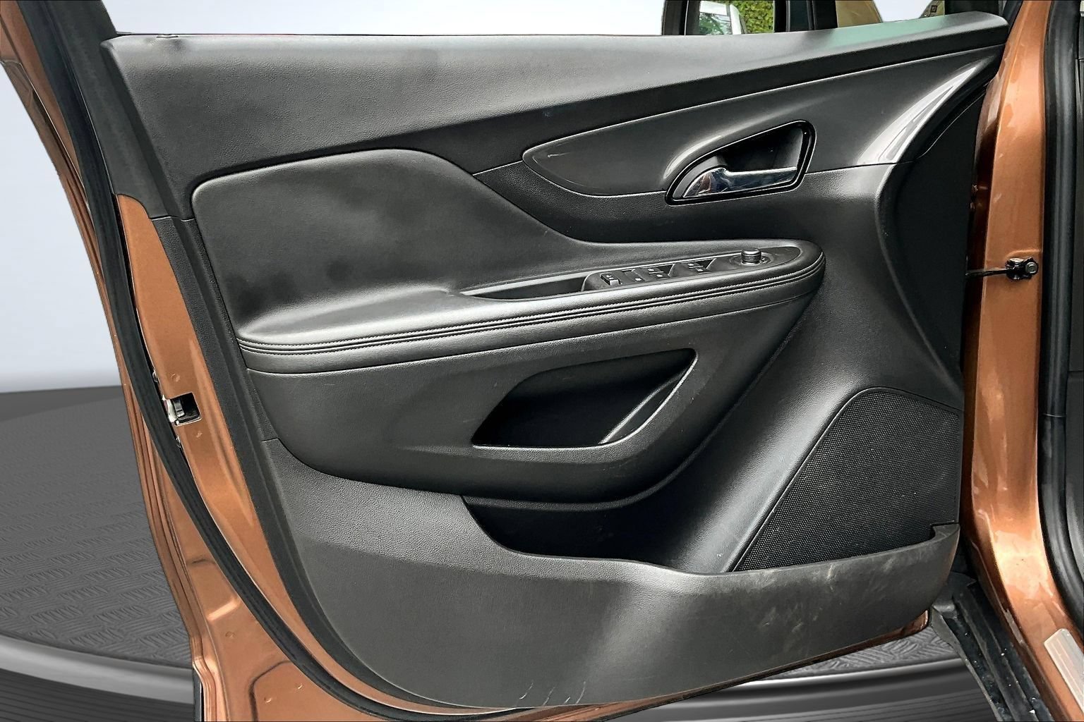 Used 2017 Buick Encore Preferred AWD/4WD image 18