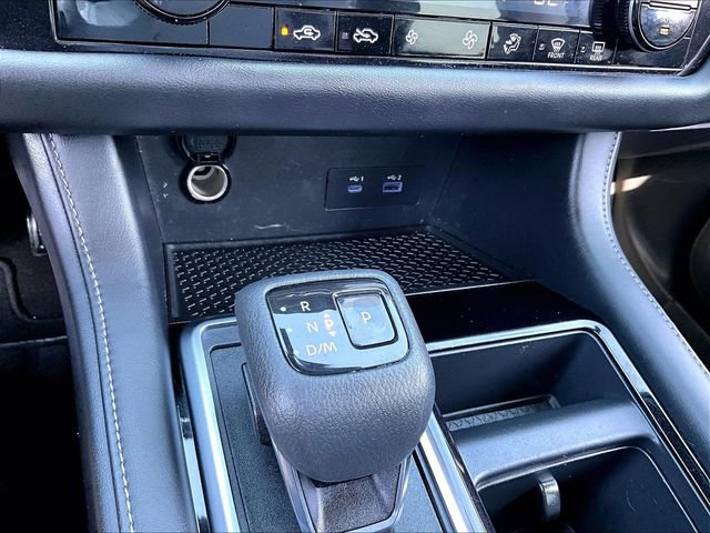 Used 2023 Nissan Pathfinder SV image 28