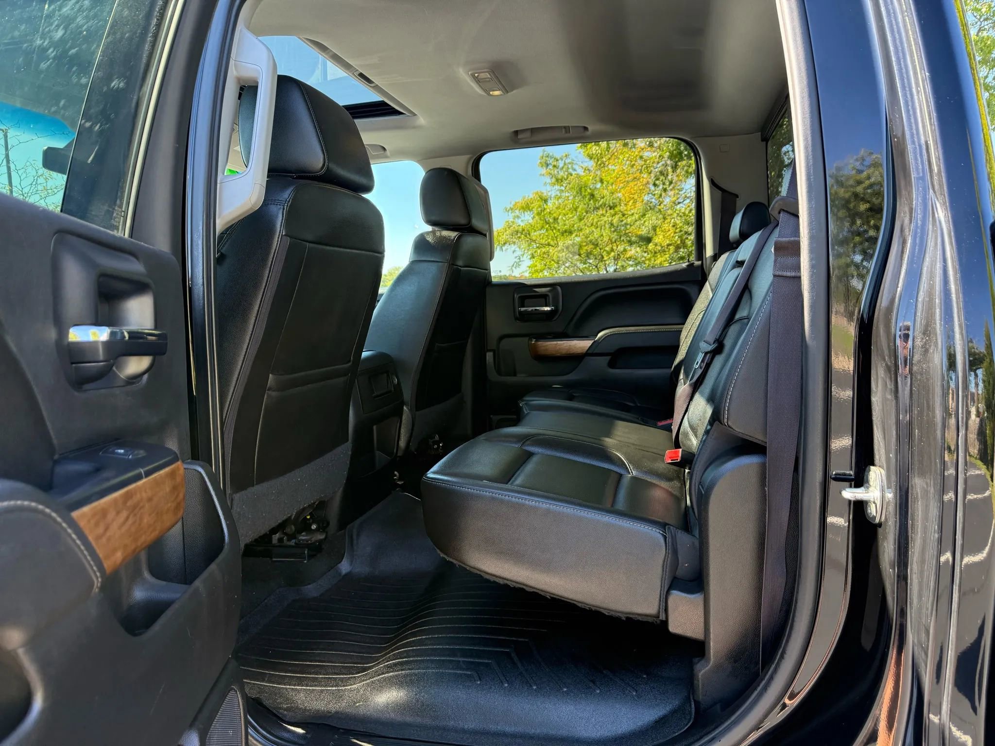 Used 2016 Chevrolet Silverado 2500 LTZ w/ Duramax Plus Package image 12