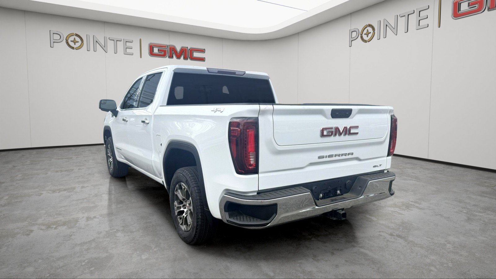 Used 2026 GMC Sierra 1500 SLT AWD/4WD image 7