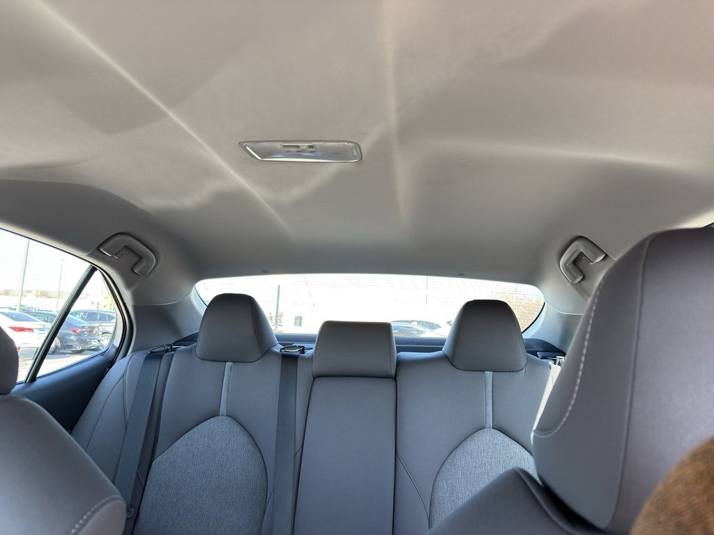 Used 2022 Toyota Camry LE image 21