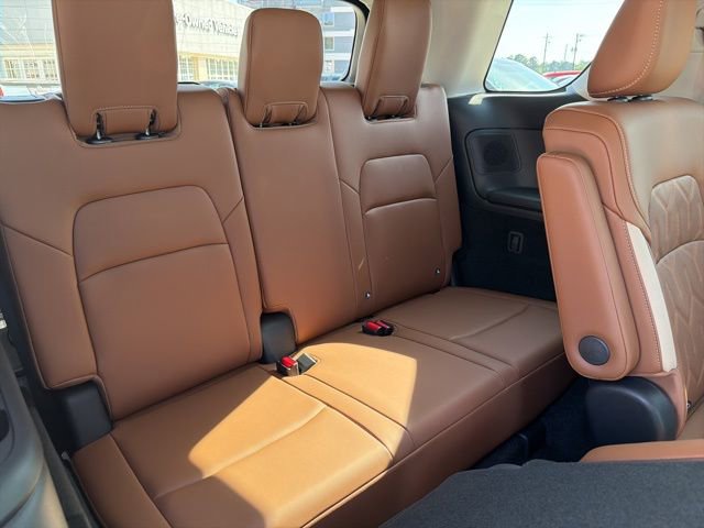 New 2026 Nissan Pathfinder Platinum AWD/4WD image 18