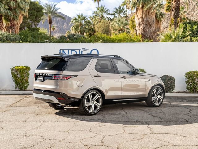 New 2025 Land Rover Discovery Metropolitan Edition AWD/4WD image 6