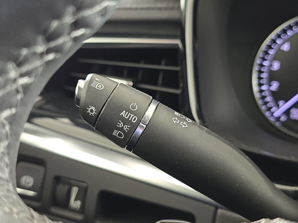 Used 2023 Cadillac XT5 Premium Luxury image 29