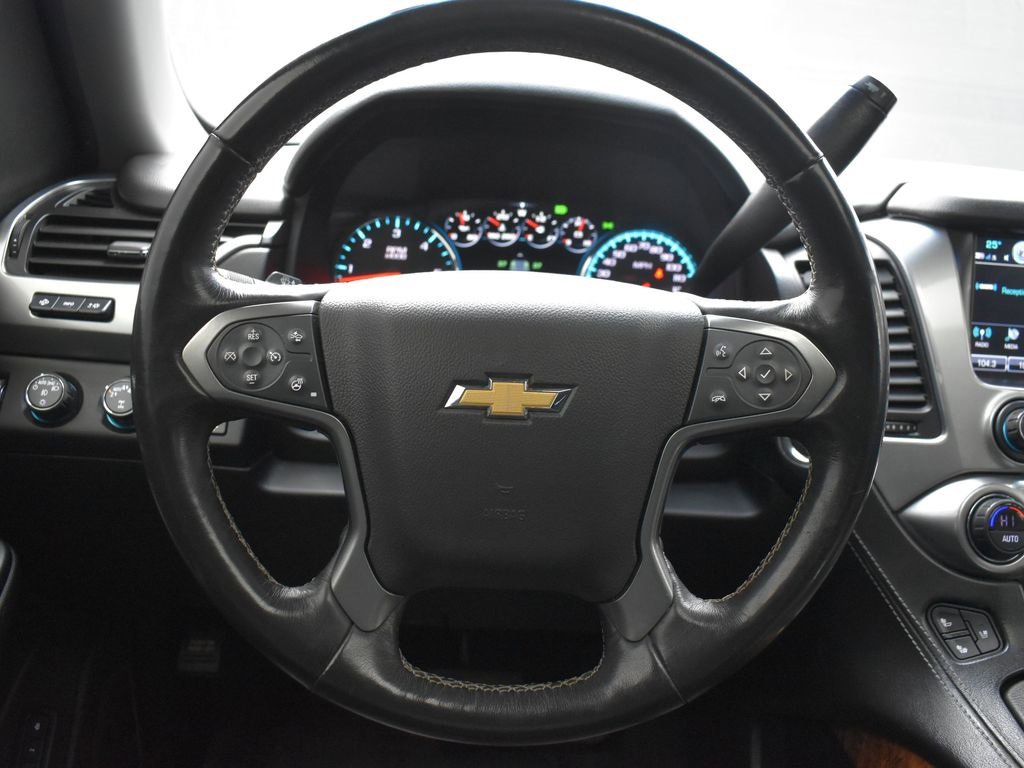 Used 2019 Chevrolet Suburban Premier image 17