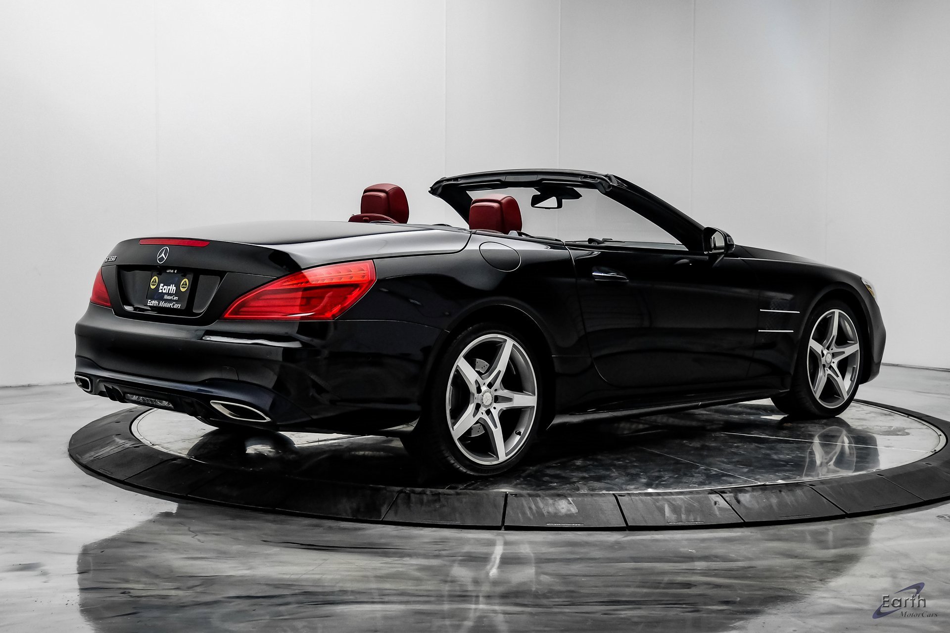 Used 2017 Mercedes-Benz SL 550 image 15