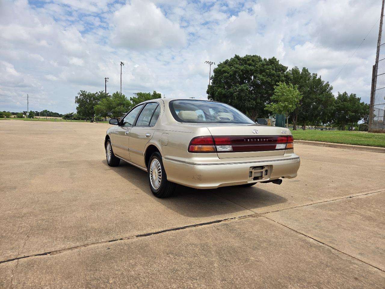 Used 1997 INFINITI I30 FWD image 7