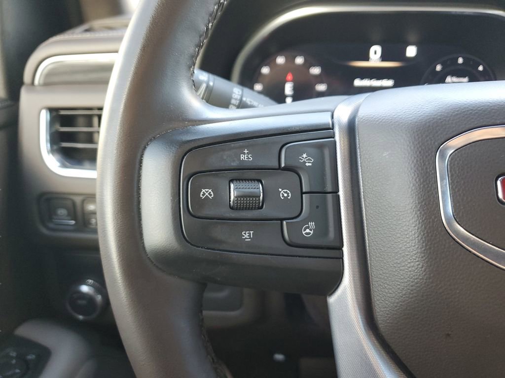 Used 2023 GMC Yukon XL SLT w/ SLT Luxury Package RWD image 24