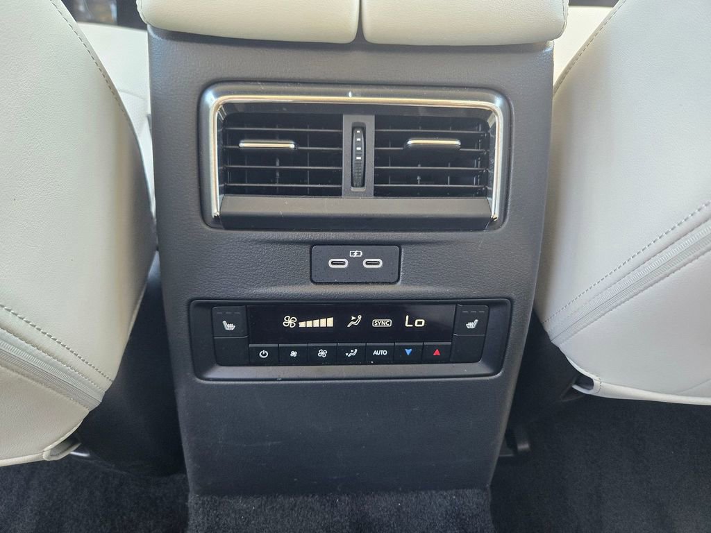 Used 2024 MAZDA CX-90 Plug-In Hybrid w/ Premium Plus AWD/4WD image 10