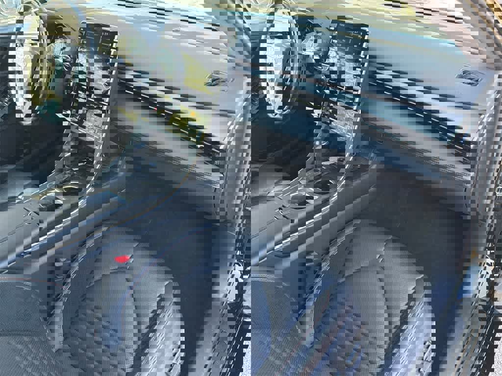 Used 2021 Toyota Avalon XSE image 13