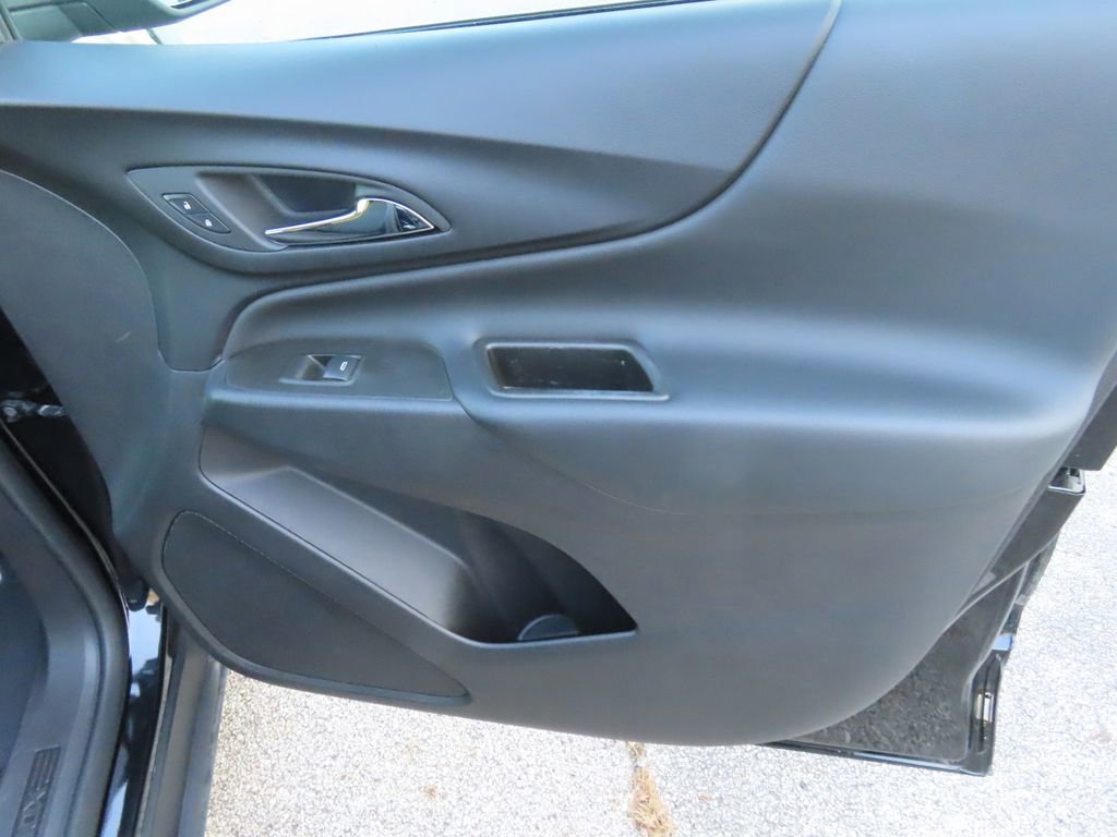 Used 2024 Chevrolet Equinox LT image 36