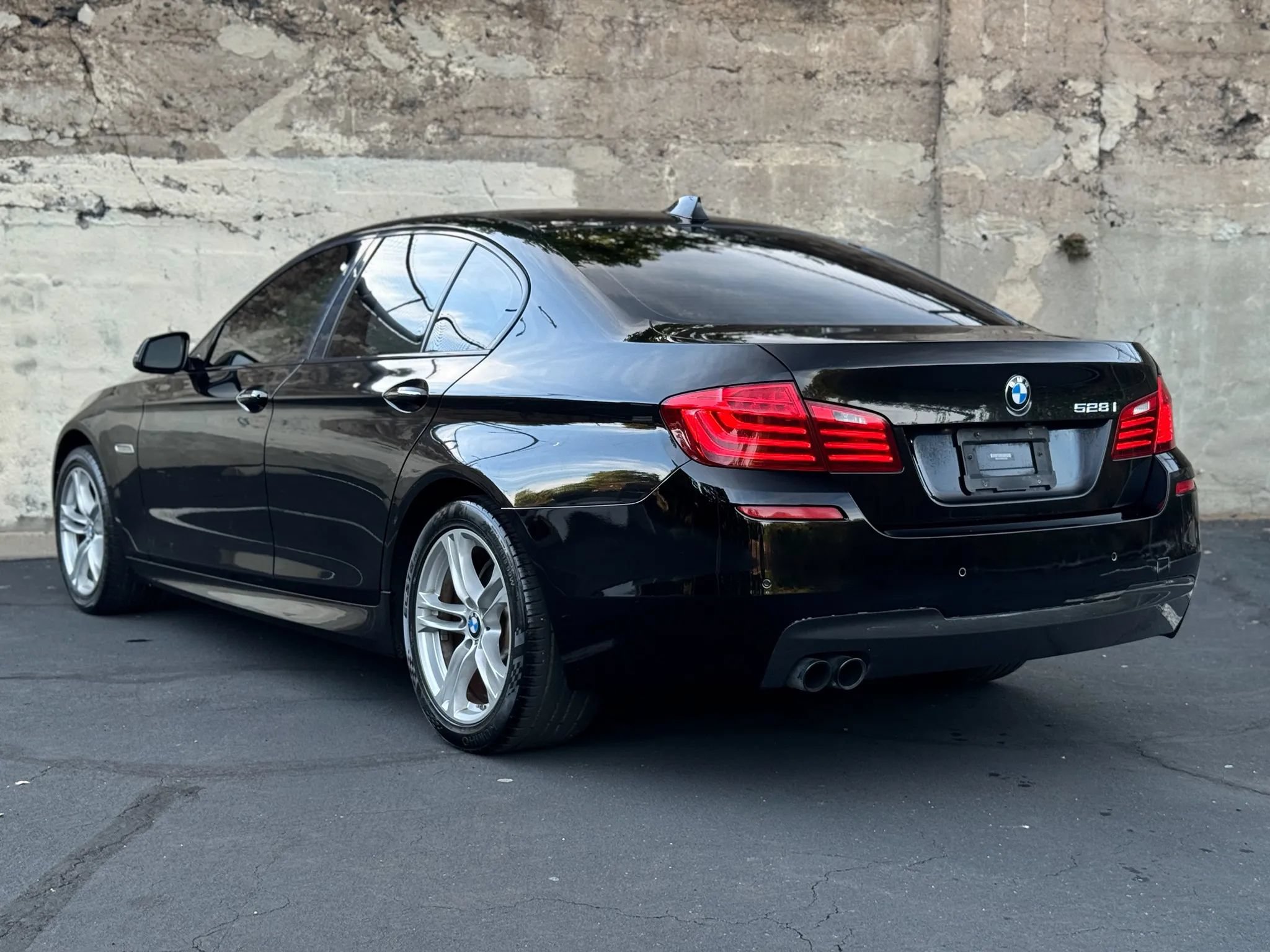 Used 2016 BMW 528i Sedan RWD image 7