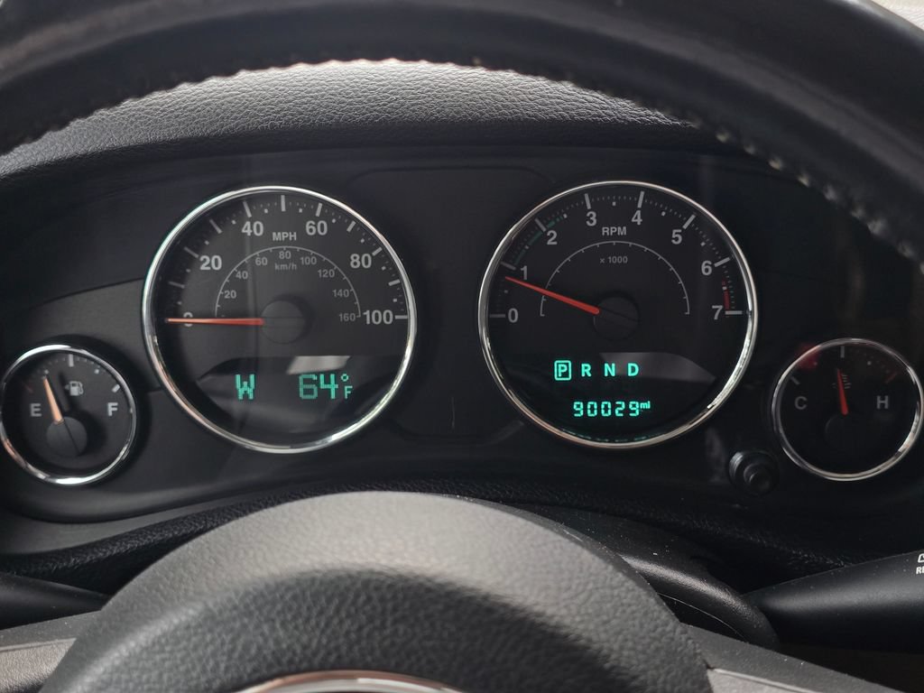 Used 2017 Jeep Wrangler Unlimited Rubicon w/ Connectivity Group AWD/4WD image 29