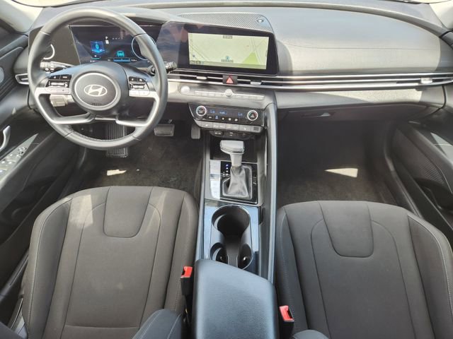 Used 2025 Hyundai Elantra SEL FWD image 22