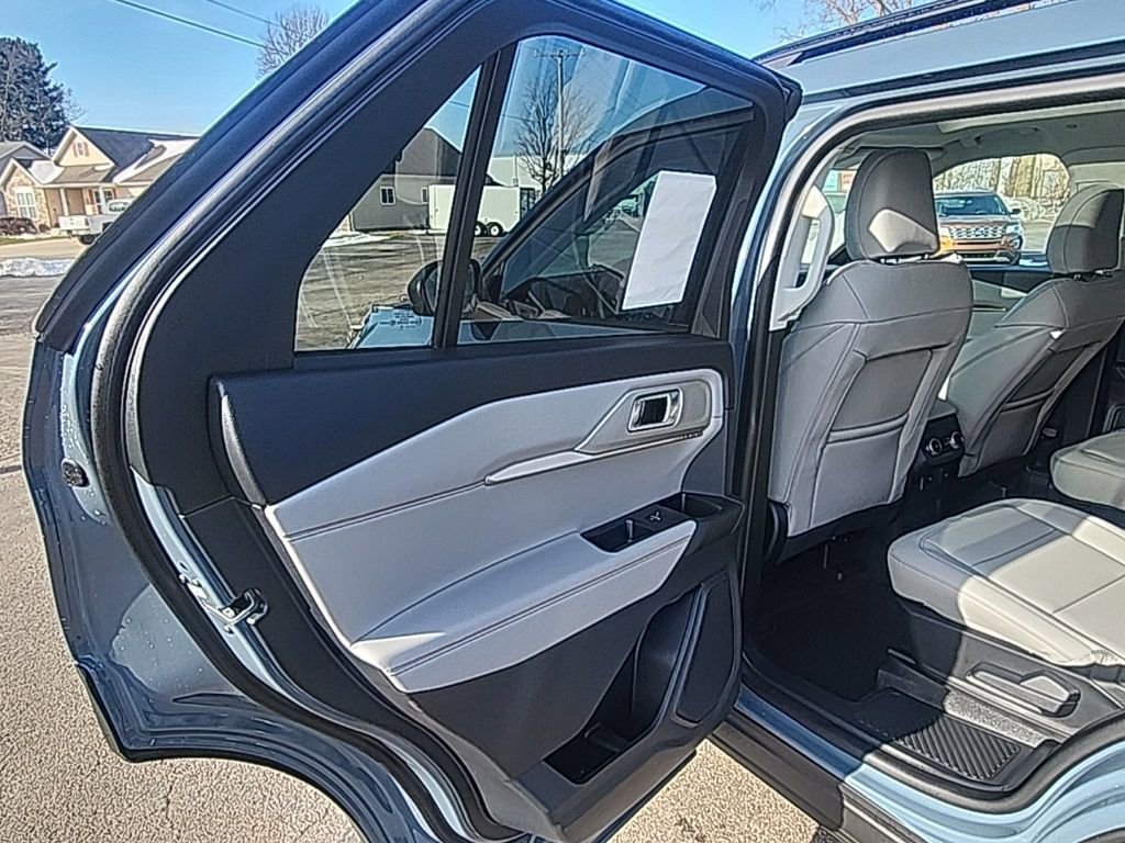 New 2026 Ford Explorer Active w/ Active Comfort Package image 17