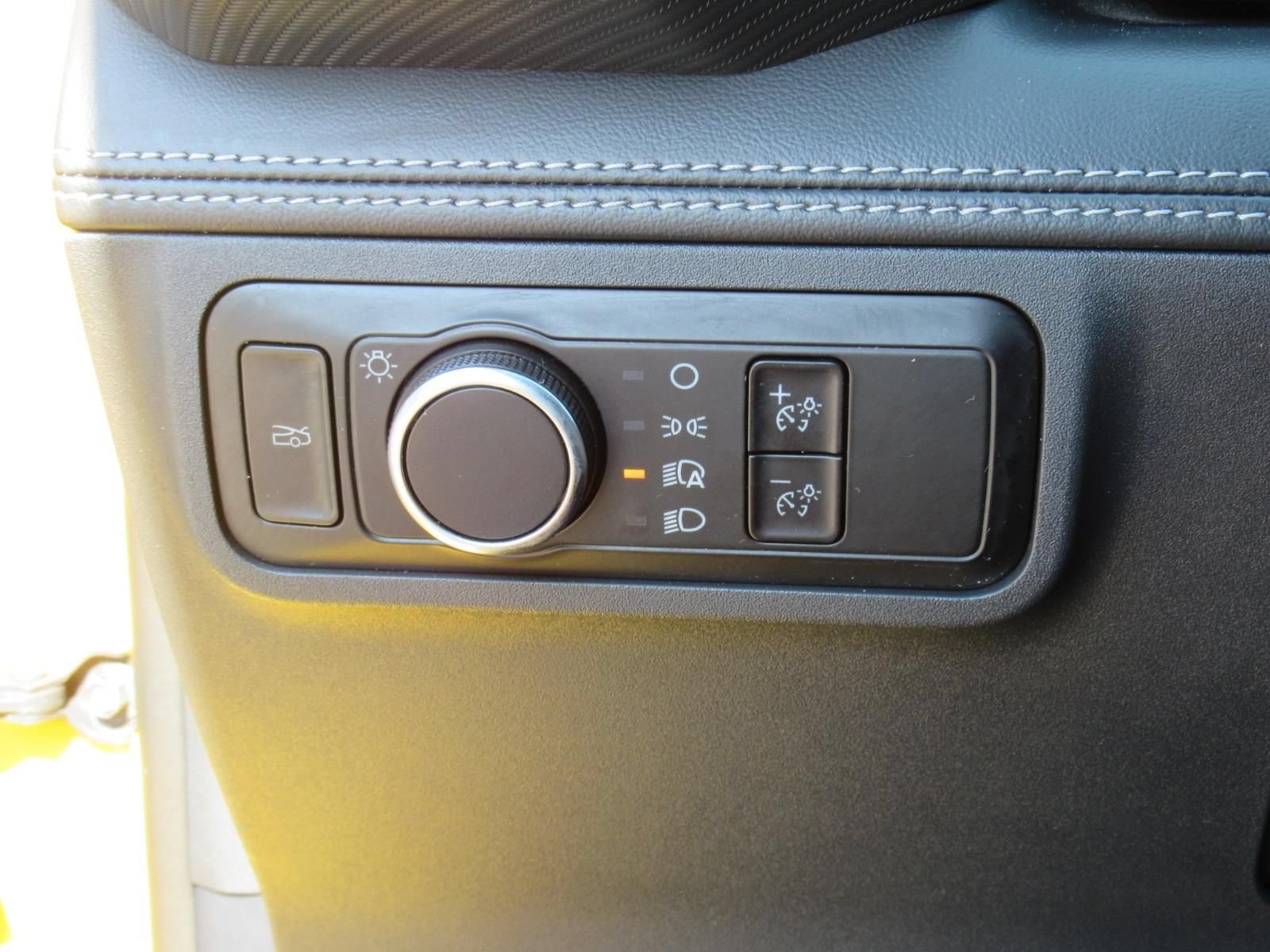 Used 2024 Ford Mustang Premium RWD image 19