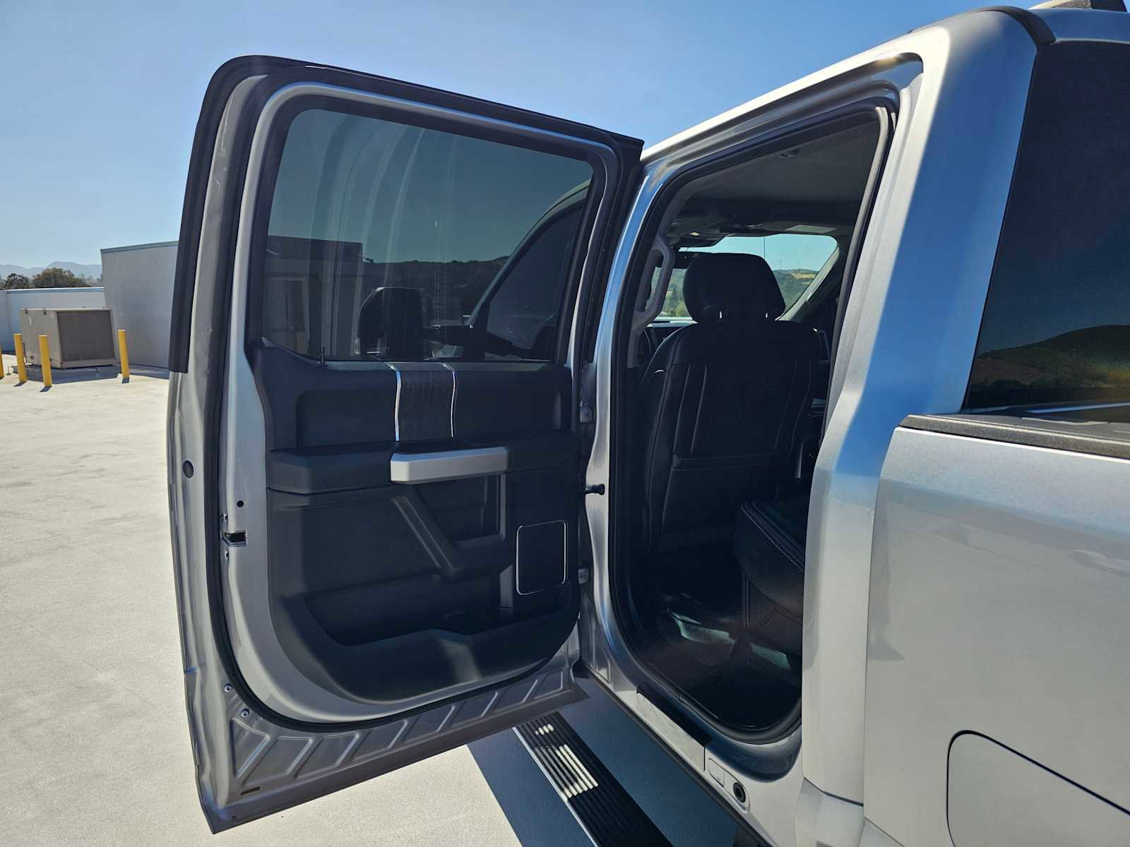 Used 2021 Ford F250 Lariat image 15