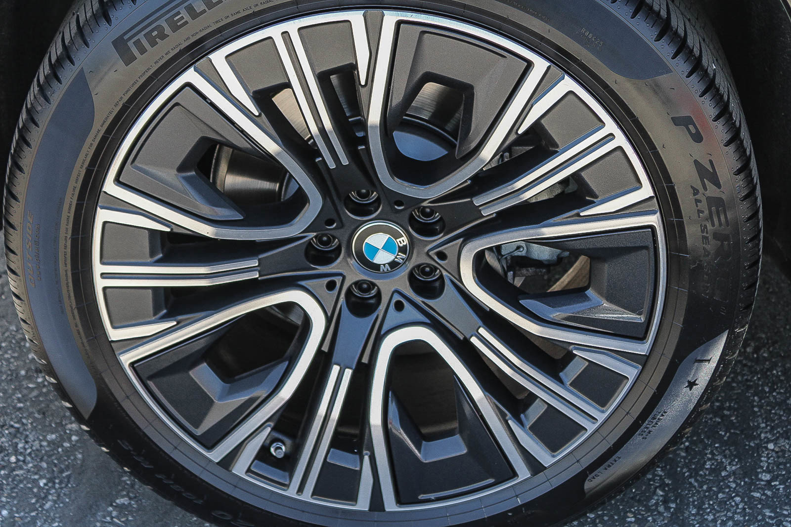 Certified 2025 BMW X3 xDrive30i w/ Convenience Package image 11