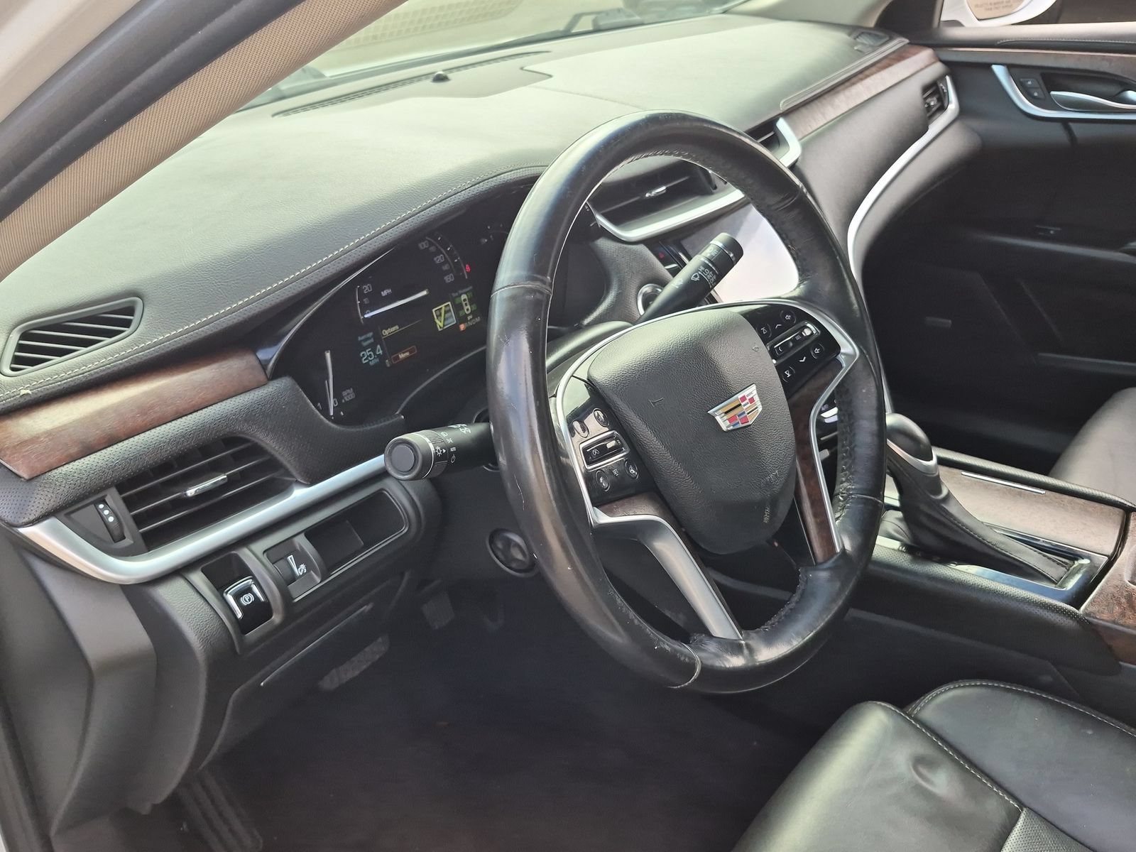 Used 2018 Cadillac XTS Luxury w/ Driver Awareness Package AWD/4WD image 11
