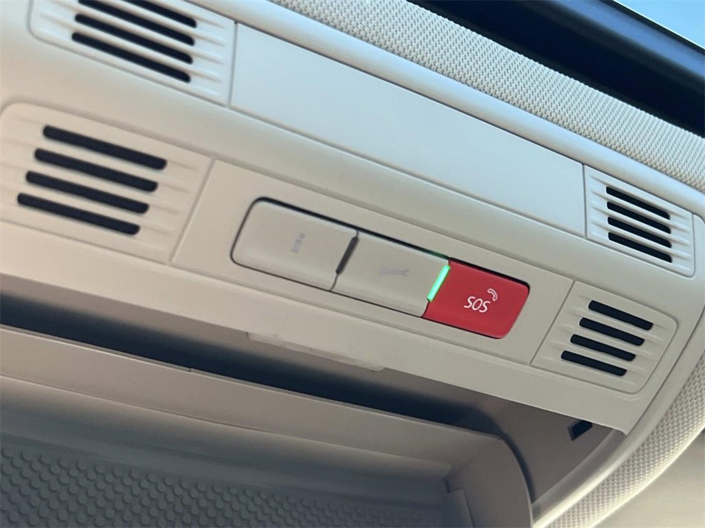 Used 2020 Volkswagen Jetta SE image 24