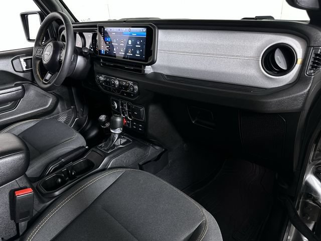 Used 2024 Jeep Gladiator Sport AWD/4WD image 30