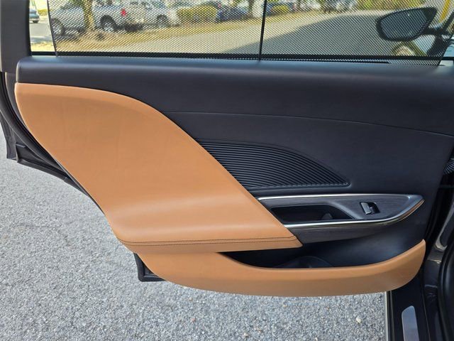 Used 2022 Lucid Air Grand Touring image 15