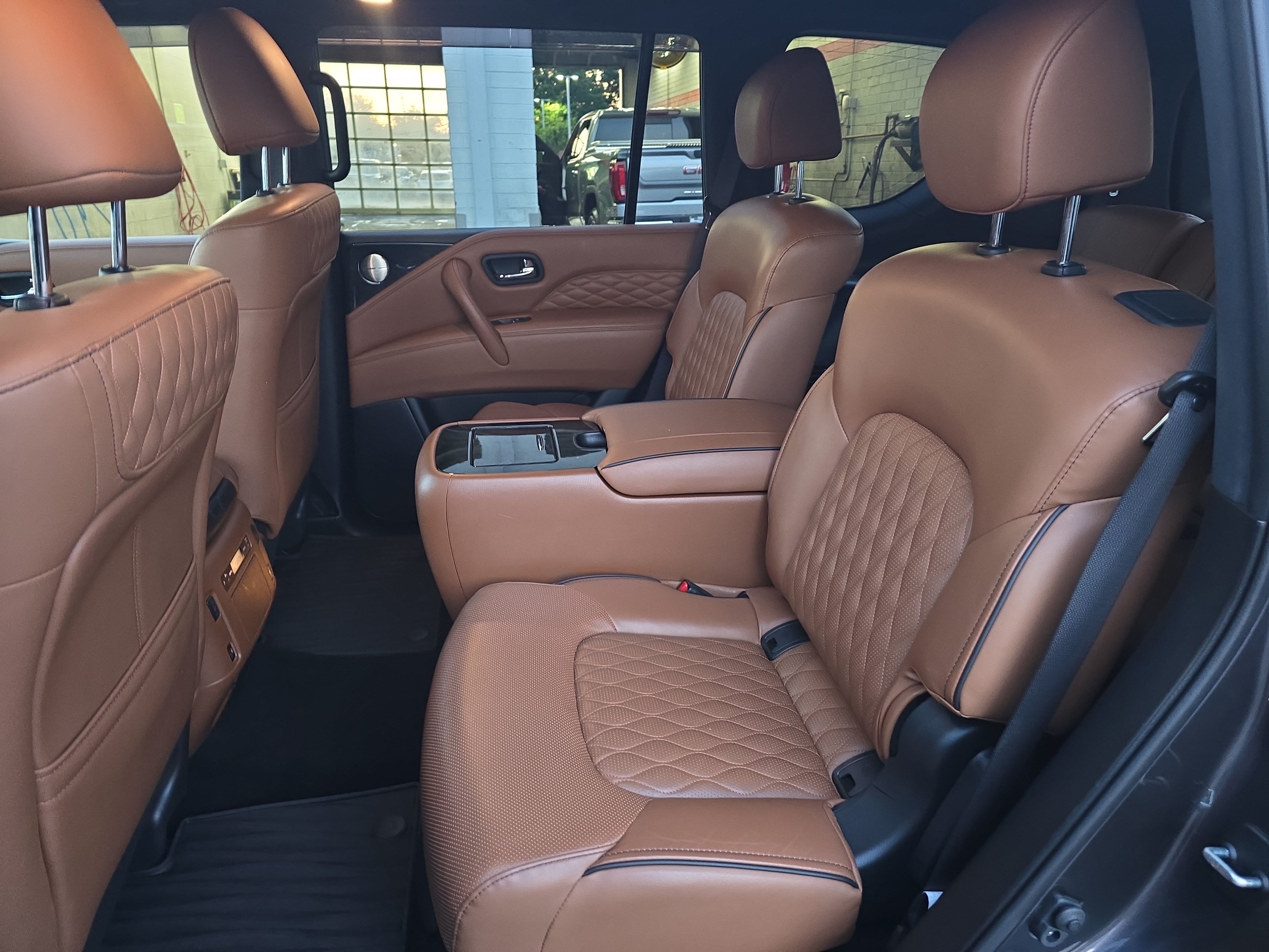 Used 2024 INFINITI QX80 Sensory w/ All-Season Package AWD/4WD image 14