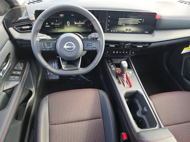 New 2026 Nissan Kicks SR w/ Cold Weather Package image 3