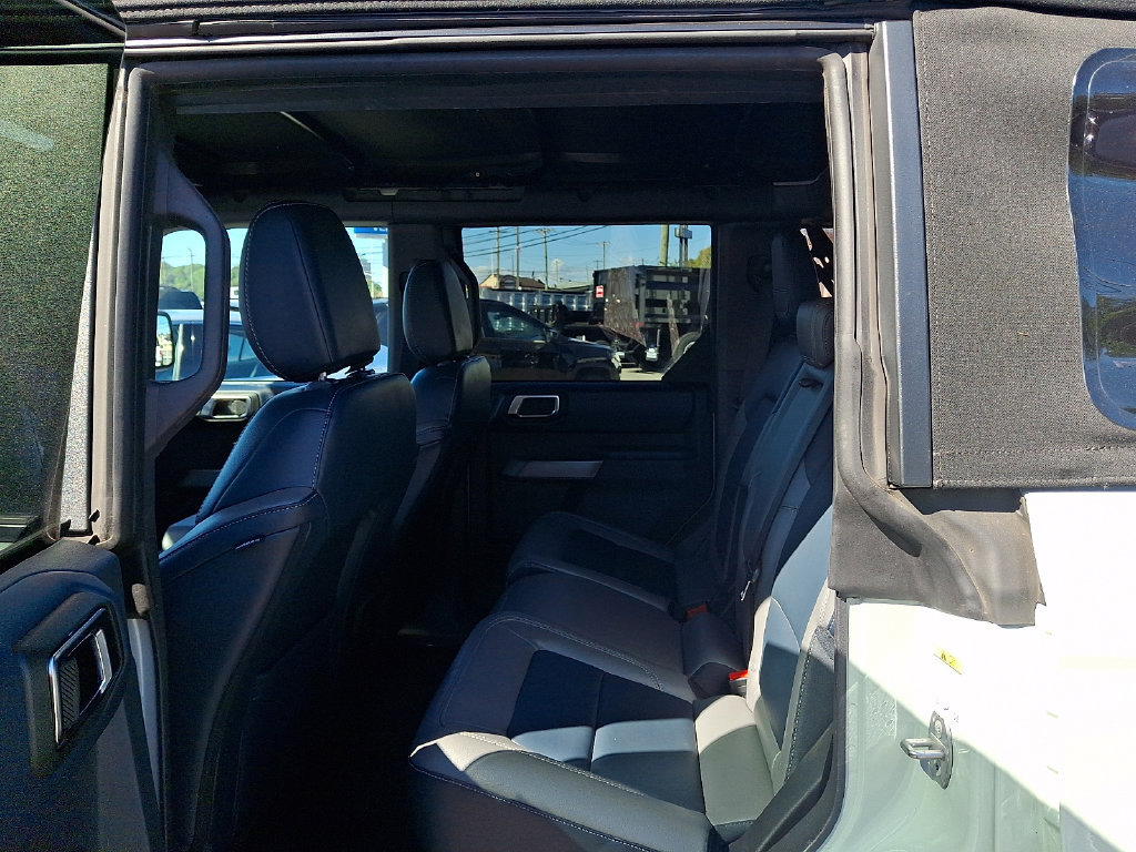 Used 2023 Ford Bronco Outer Banks AWD/4WD image 11