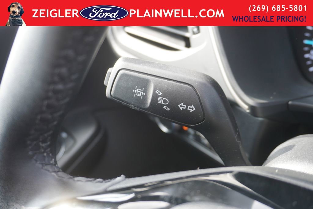 Used 2022 Ford Escape SE w/ Cold Weather Package image 27