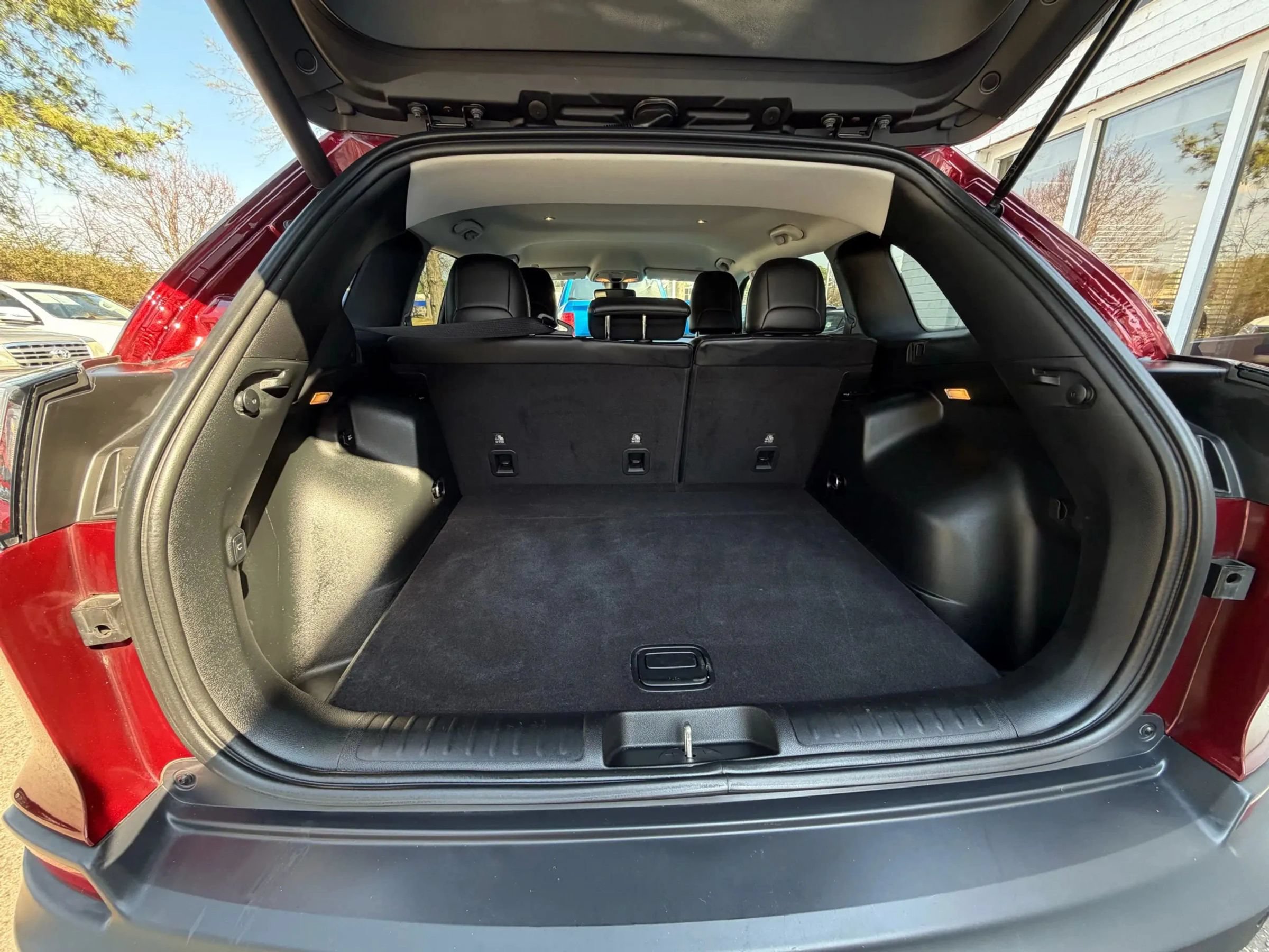 Used 2019 Jeep Cherokee Limited AWD/4WD image 15