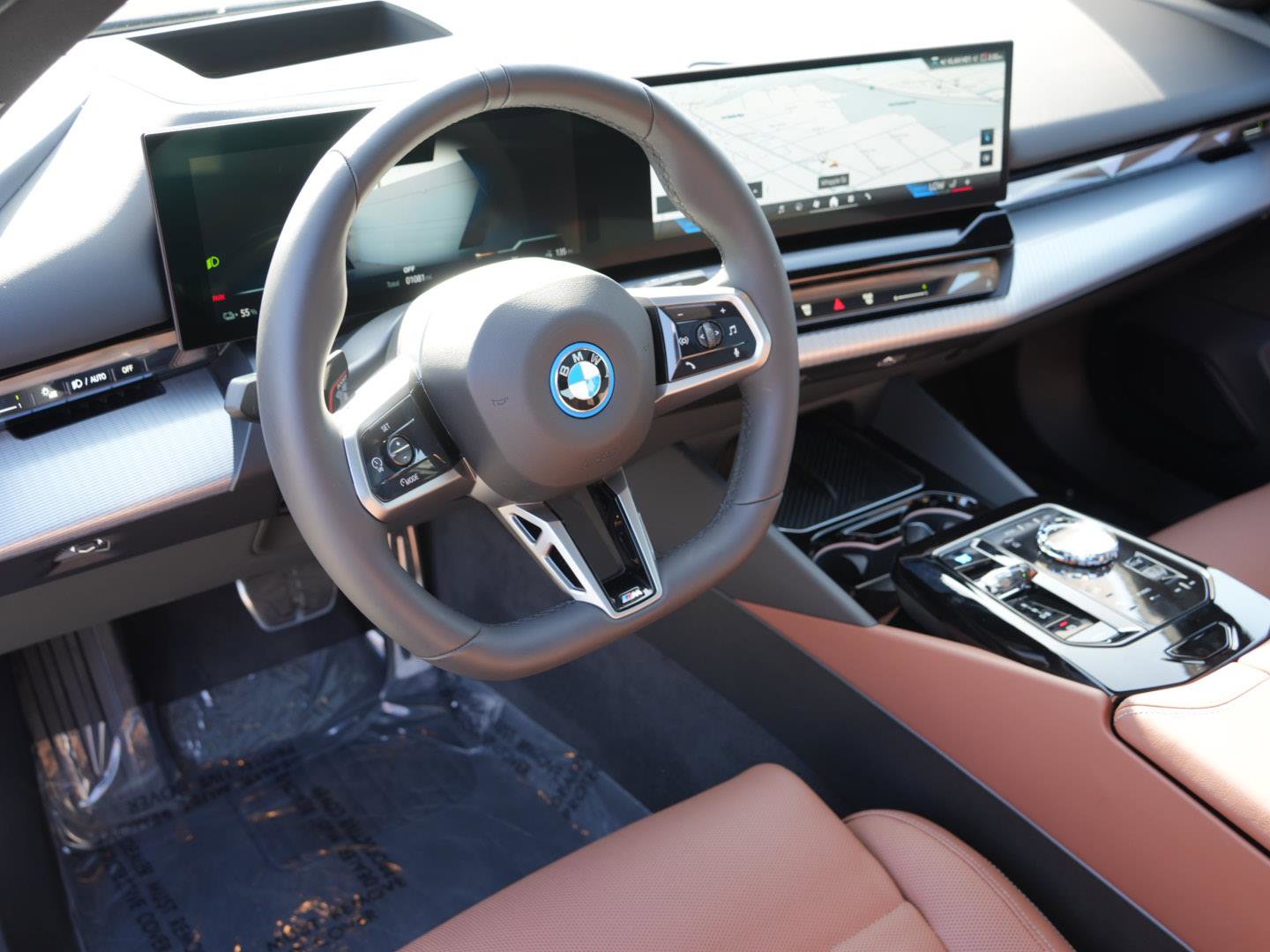 Used 2025 BMW i5 xDrive40 image 11