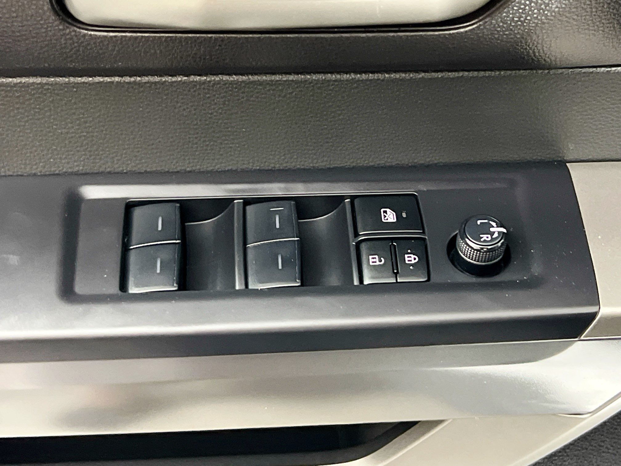 Used 2024 Toyota Tundra SR5 w/ TRD Sport Package AWD/4WD image 15