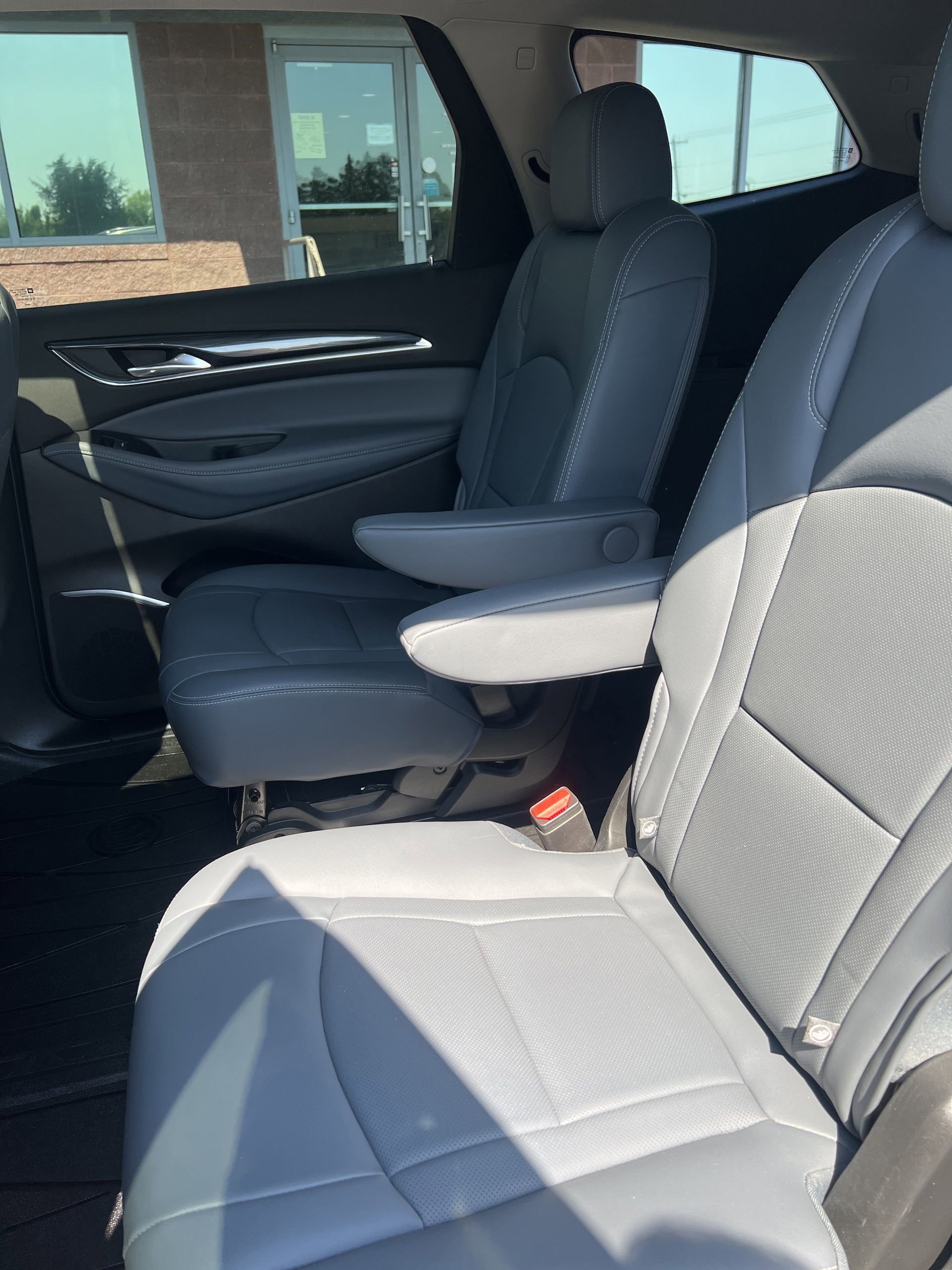 Used 2021 Buick Enclave Premium w/ Sun and Sites Package AWD/4WD image 29