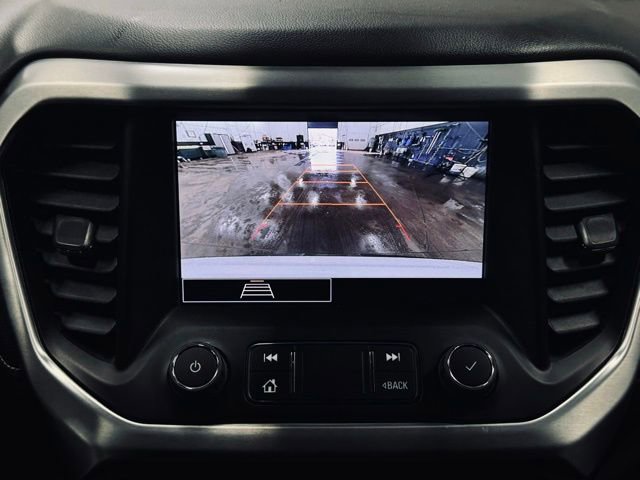 Used 2023 GMC Acadia SLE w/ Driver Convenience Package image 39