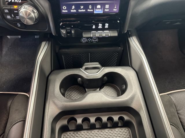 New 2026 RAM 1500 Laramie AWD/4WD image 14