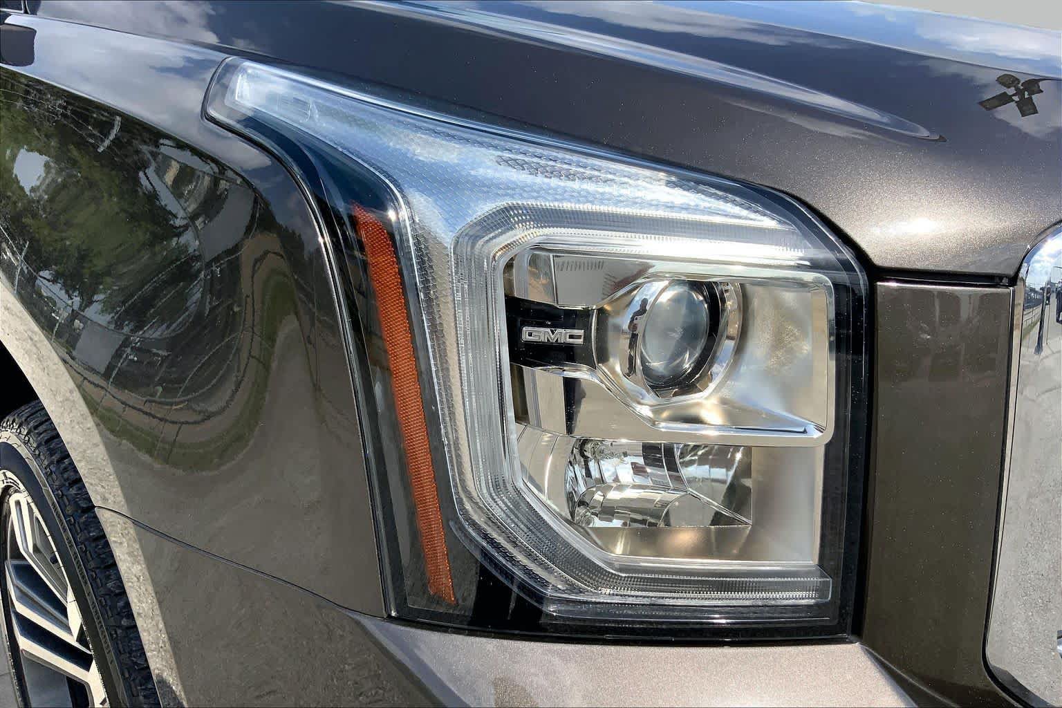 Used 2020 GMC Yukon XL SLT w/ Premium Edition RWD image 27